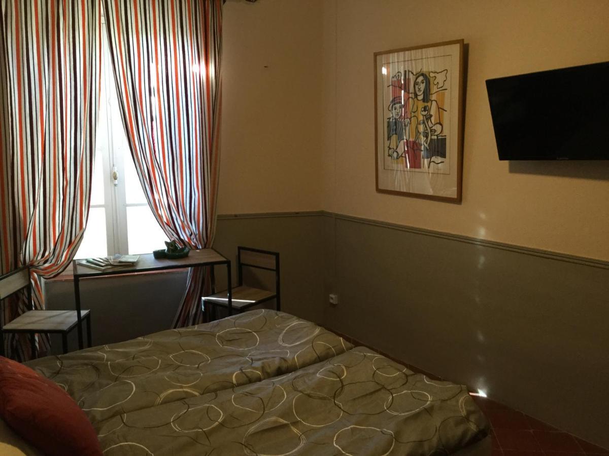 Bed and Breakfast Les Hirondelles Argeliers Exterior foto